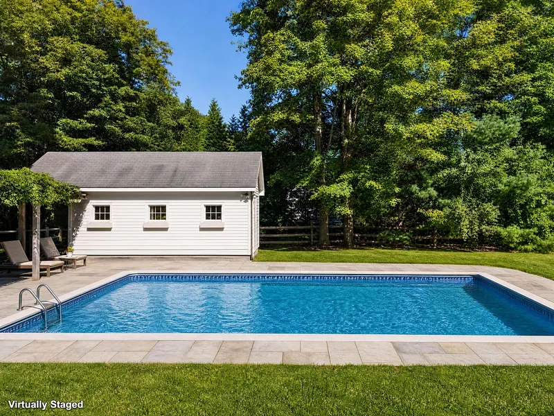 9 Ingham Hill Road Photo 36