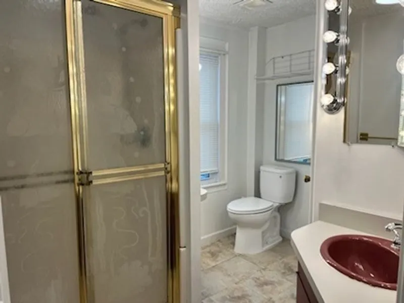 132 Park St  #4 Photo 6