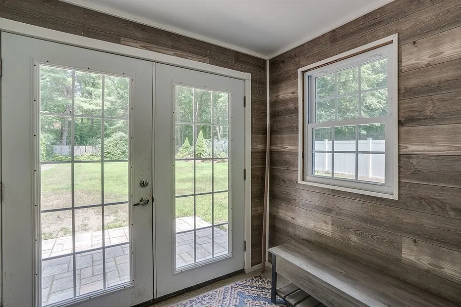 680 East Street Photo 36