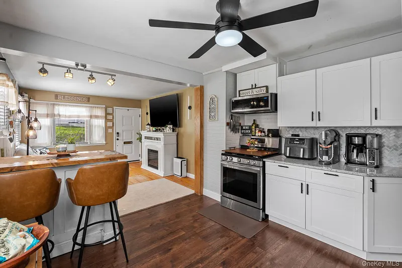 54 Boulevard Photo 23
