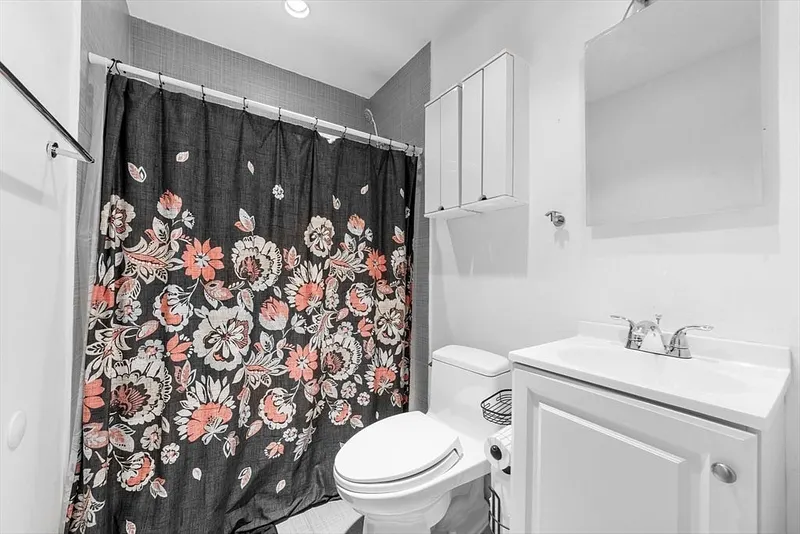 211 West Street  #10A Photo 24