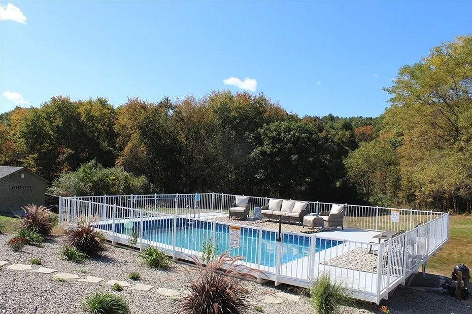 17 Michael Ln Photo 36