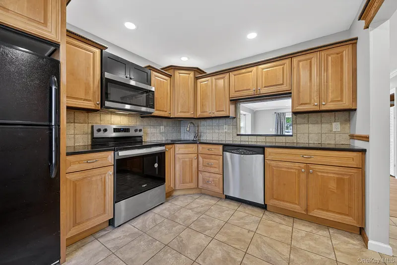 31 Burnett Way Photo 6