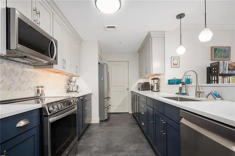 333 Atwells Avenue  #206 Photo 1