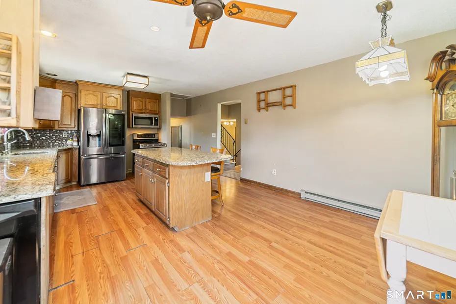 28 Charter Oak Drive Photo 13