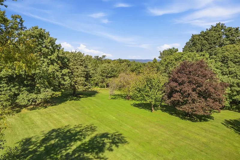 9 Ashley Lane Photo 37