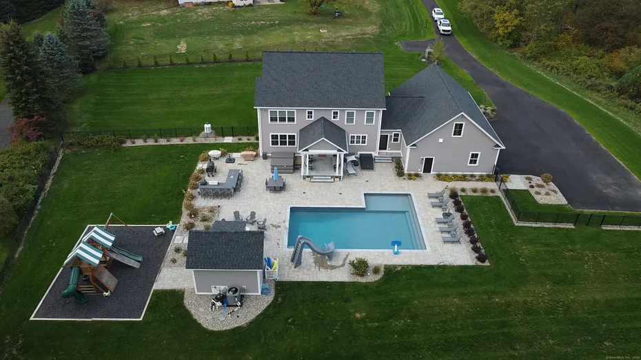 11 Buttonball Road  #"The Ashton" Photo 13