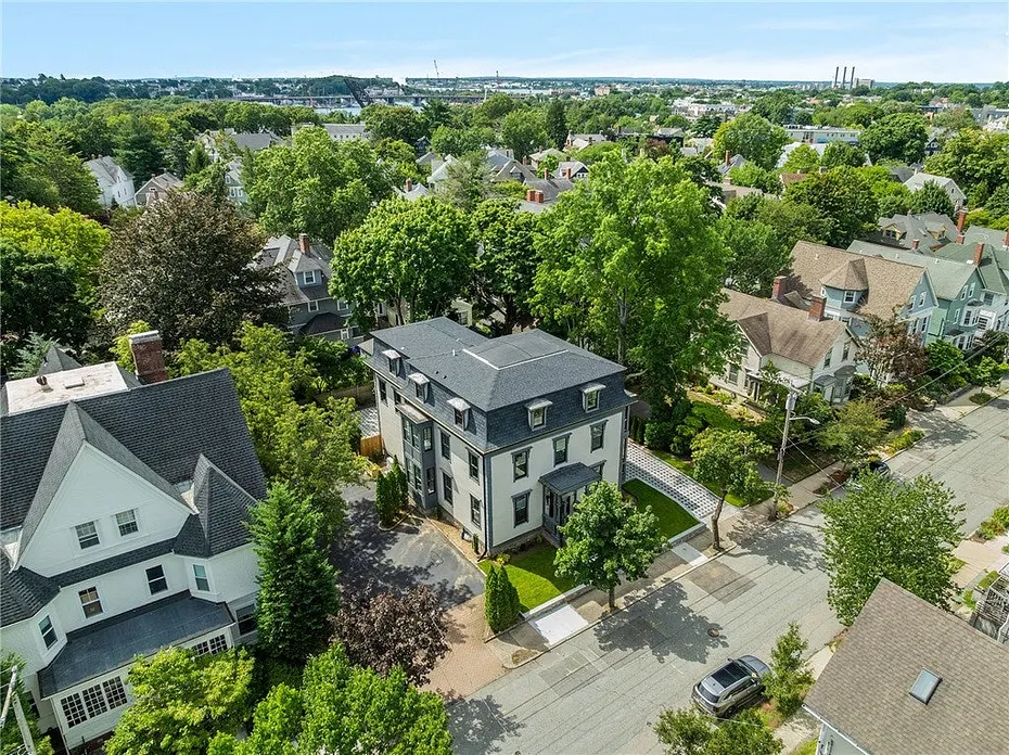 613 Angell Street Photo 1