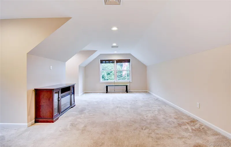28 Hickory Lane Photo 37