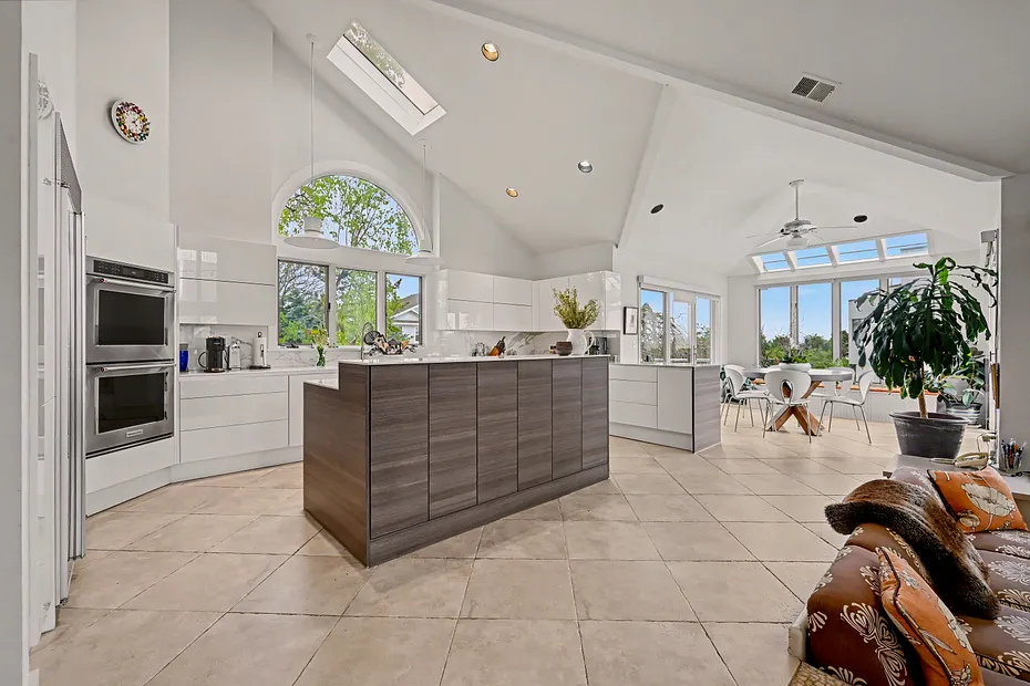 18 Sea Spray Road, Saugatuck Island, Westport Photo 10
