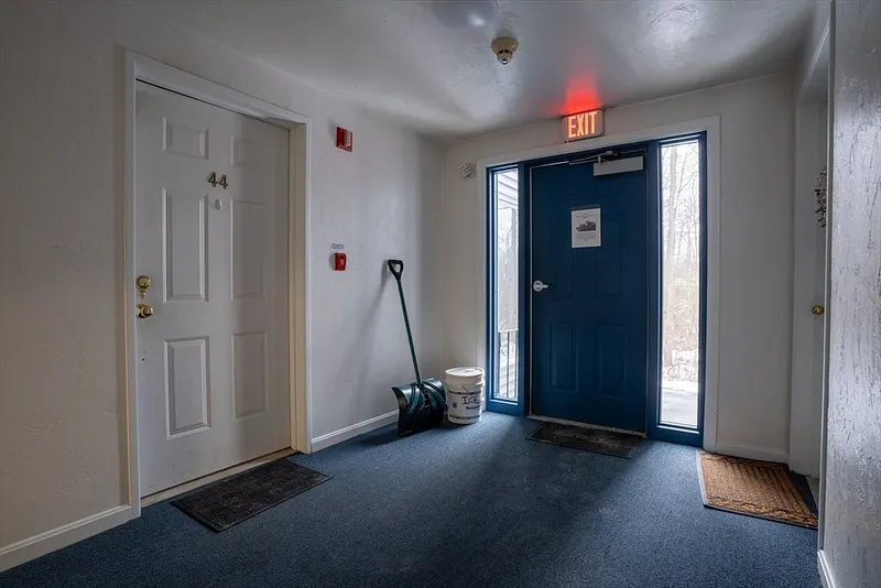 144 Hart St  #44 Photo 14