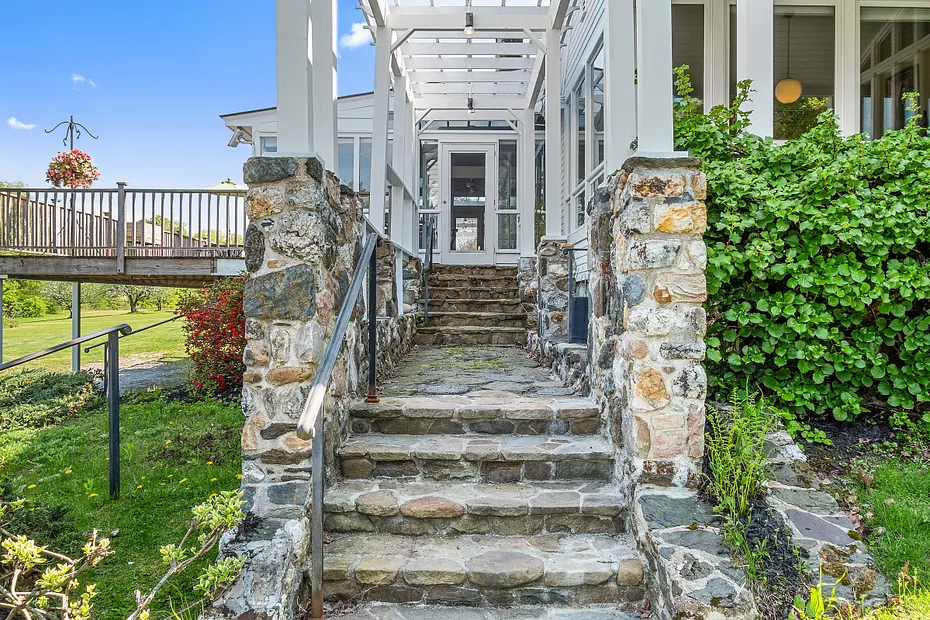 600 Bee Hill Rd Photo 36