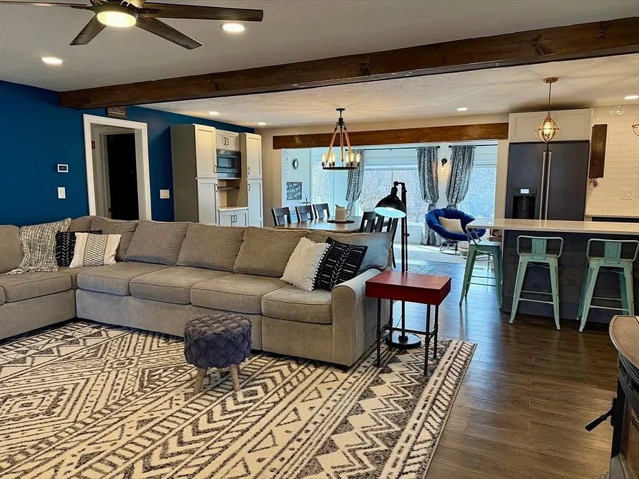 17 Michael Ln Photo 8