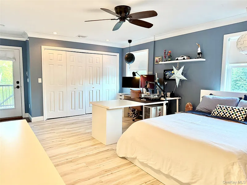 26 Bridle Lane Photo 11