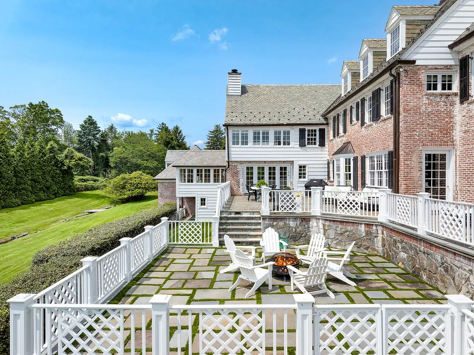 25 Hilltop Place Photo 6