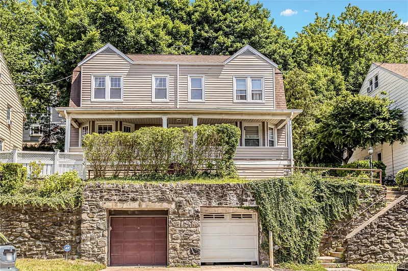 206 Midland Avenue Photo 1