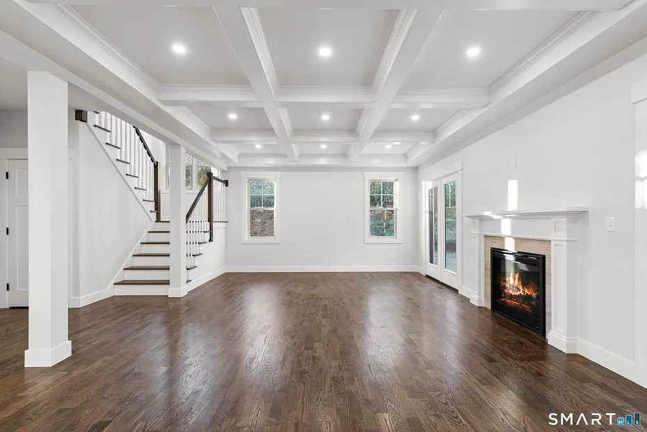 16 Bel Aire Lane Photo 11