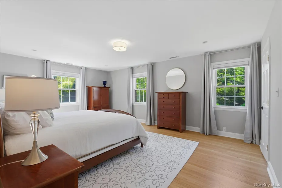 136 Devonshire Road Photo 15