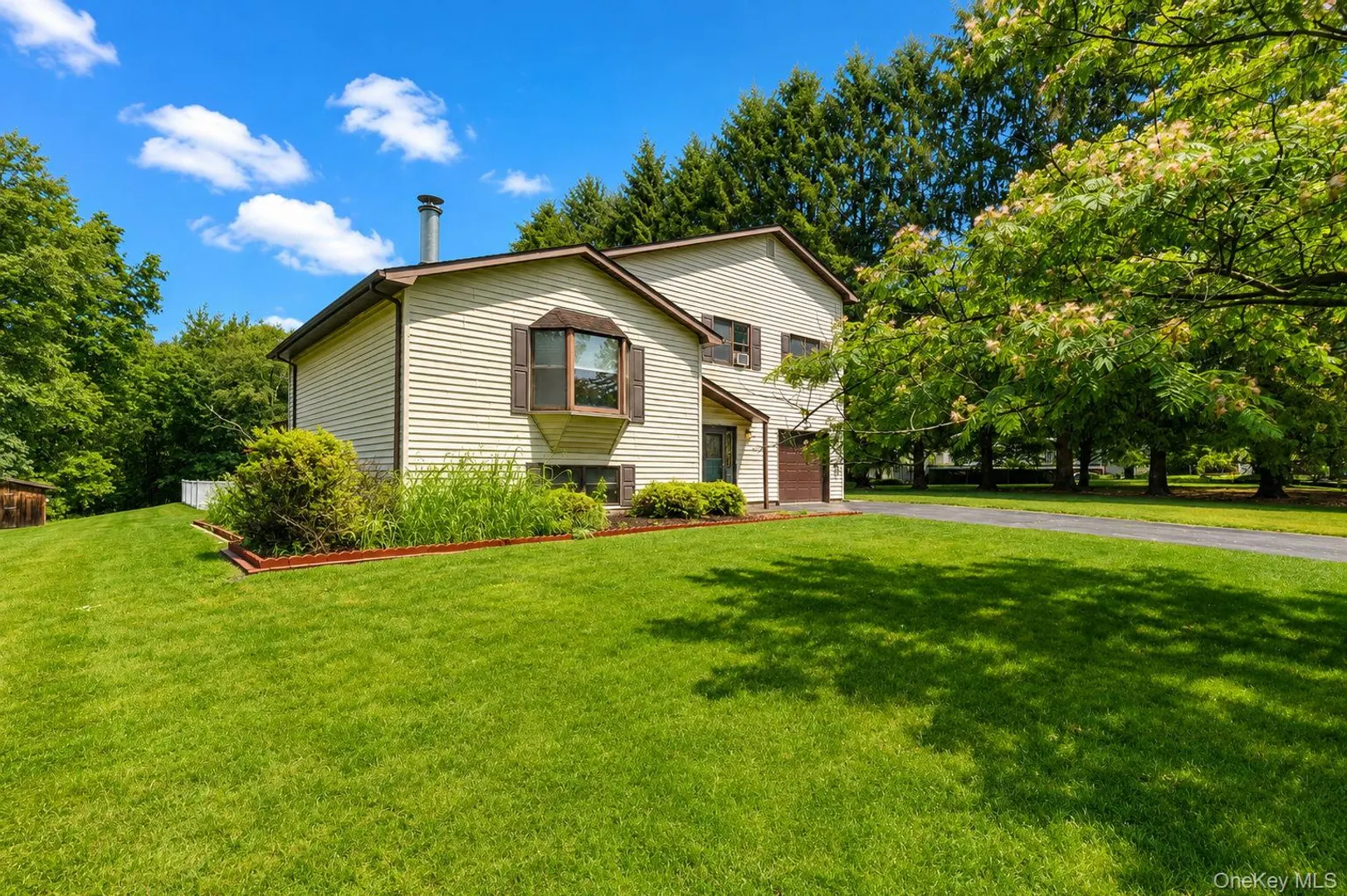 18 Hillside Road Photo 19