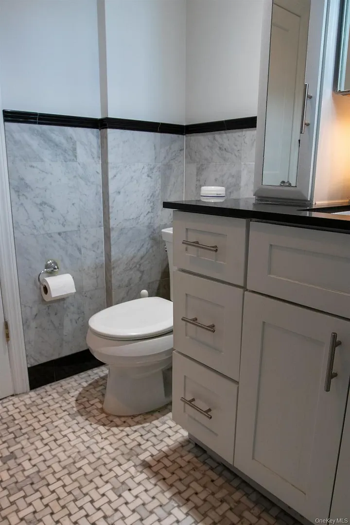 4810 Robertson Street Photo 14