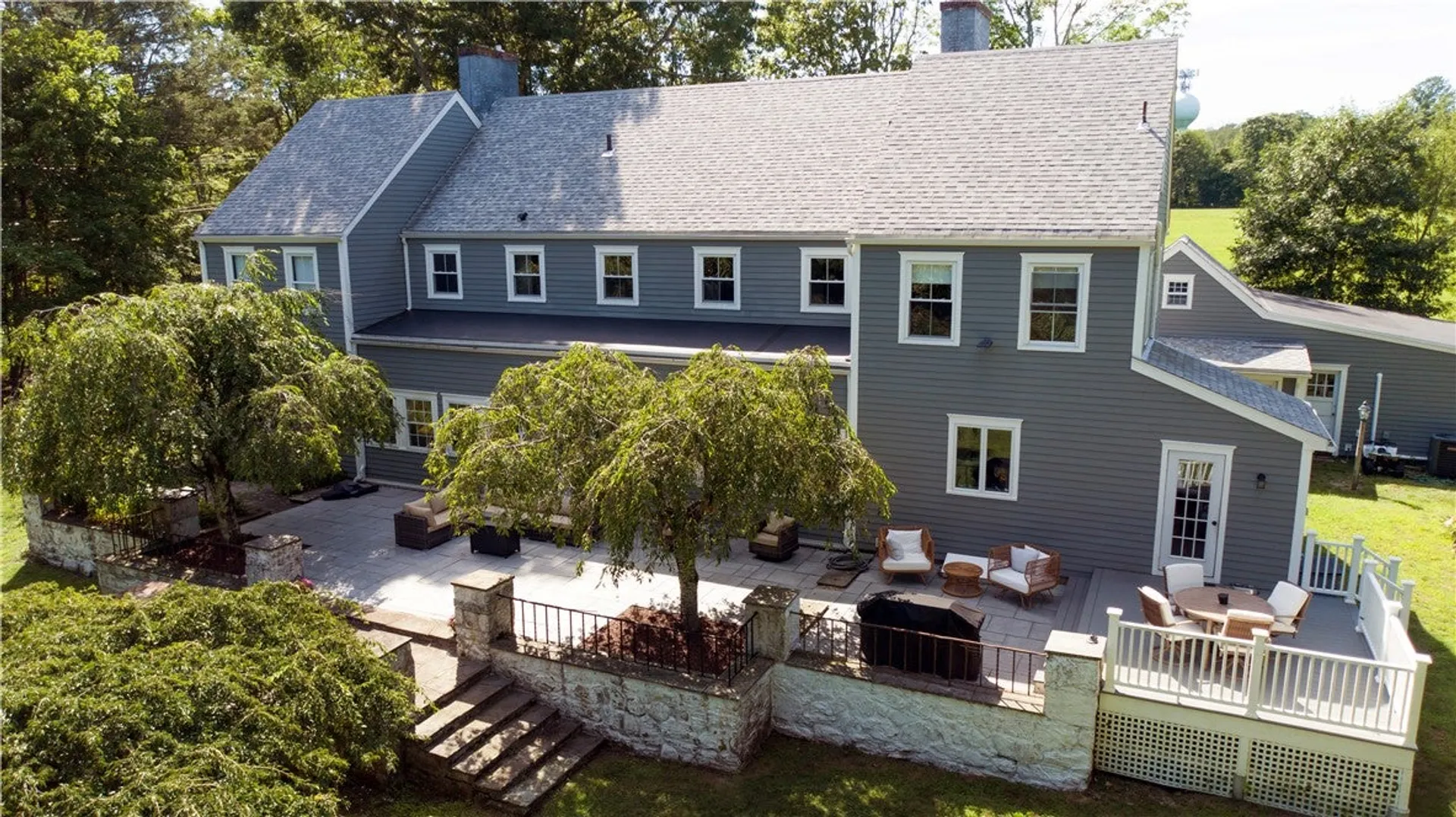 1747 Mooresfield Road Photo 4
