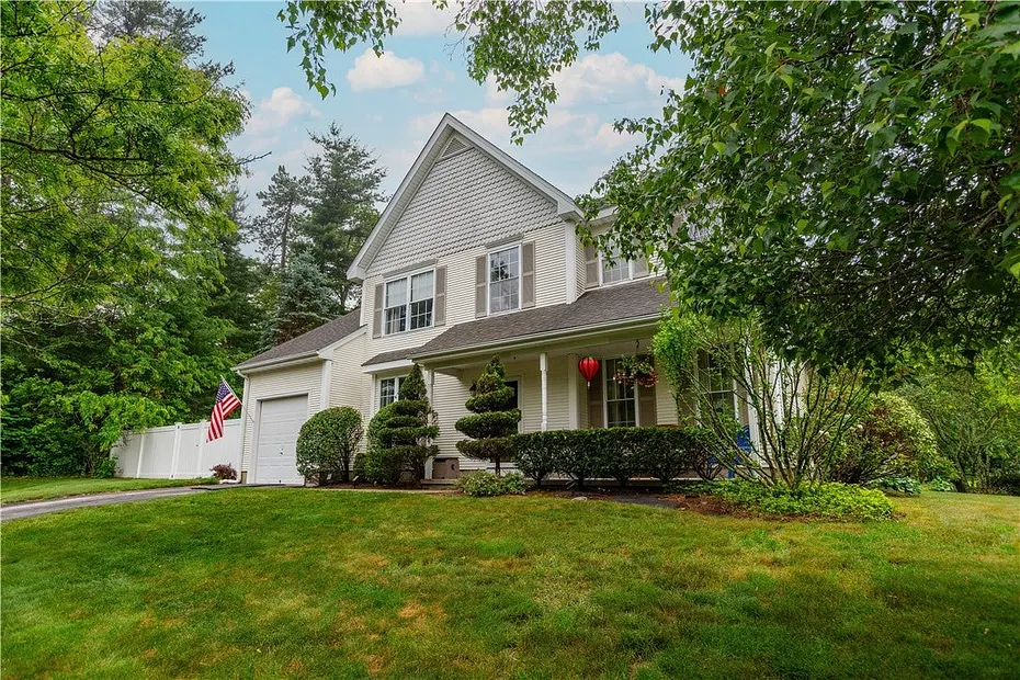 50 South Pond Drive Photo 4
