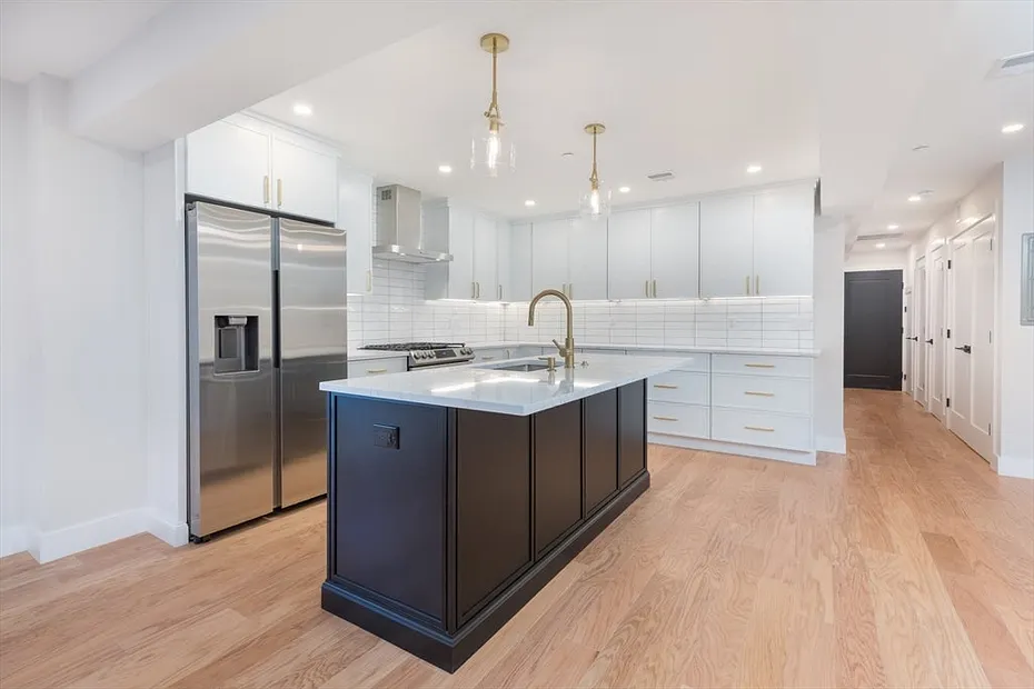 148 Falcon St #1 Photo 1