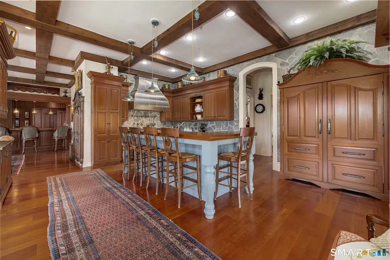 7 Equestrian Ridge Road Photo 12