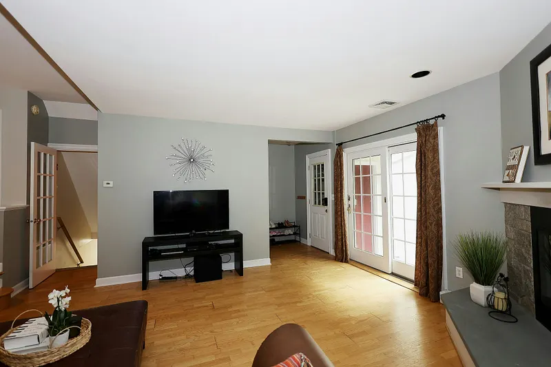 37 Adams Road Photo 19