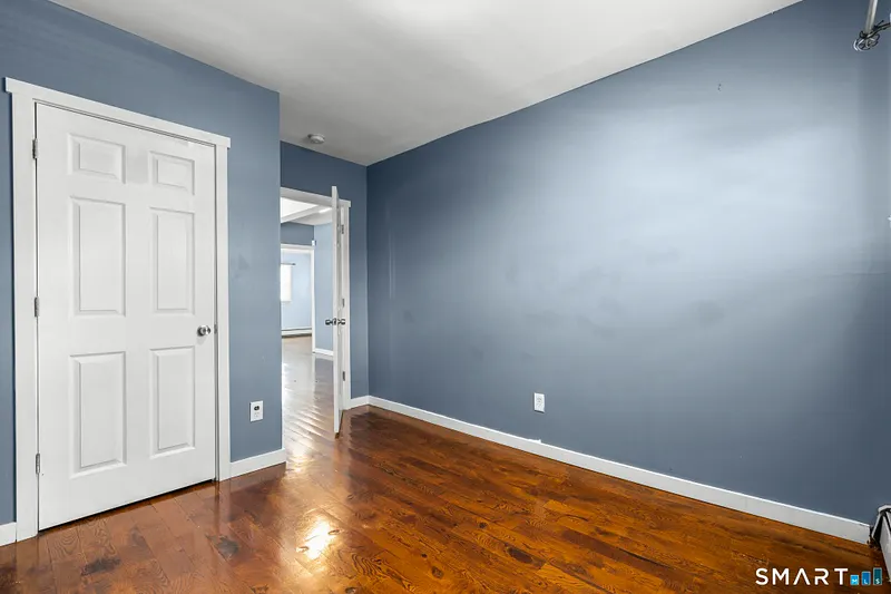 62 Saint Michaels Avenue Photo 8