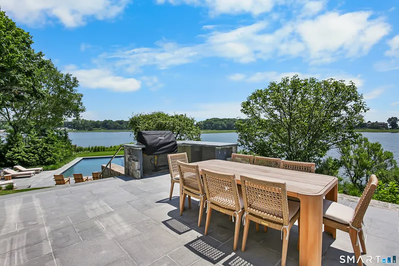 30 Edgewater Hillside Photo 25
