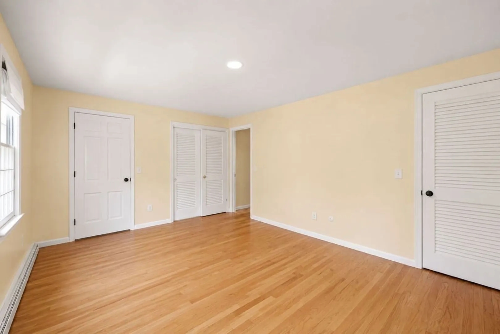 84 Brewster Rd Photo 22