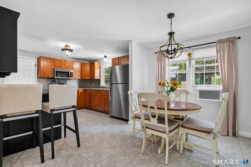 5 Beatrice Drive Photo 12