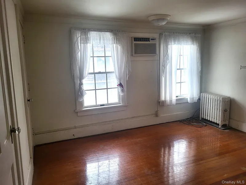 7 Hambletonian Avenue Photo 23