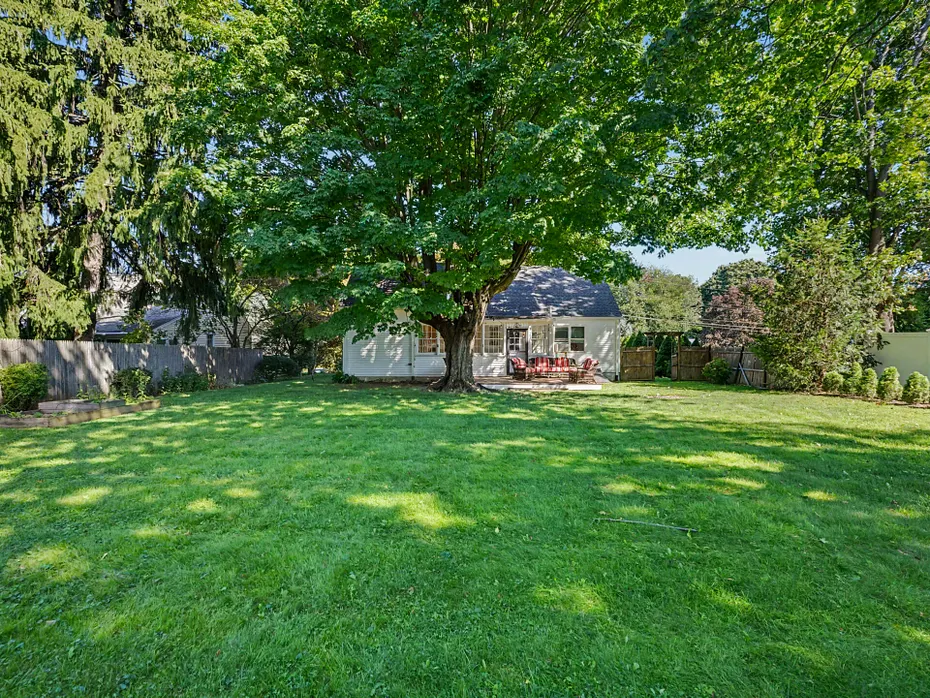 14 Koger Road Photo 24