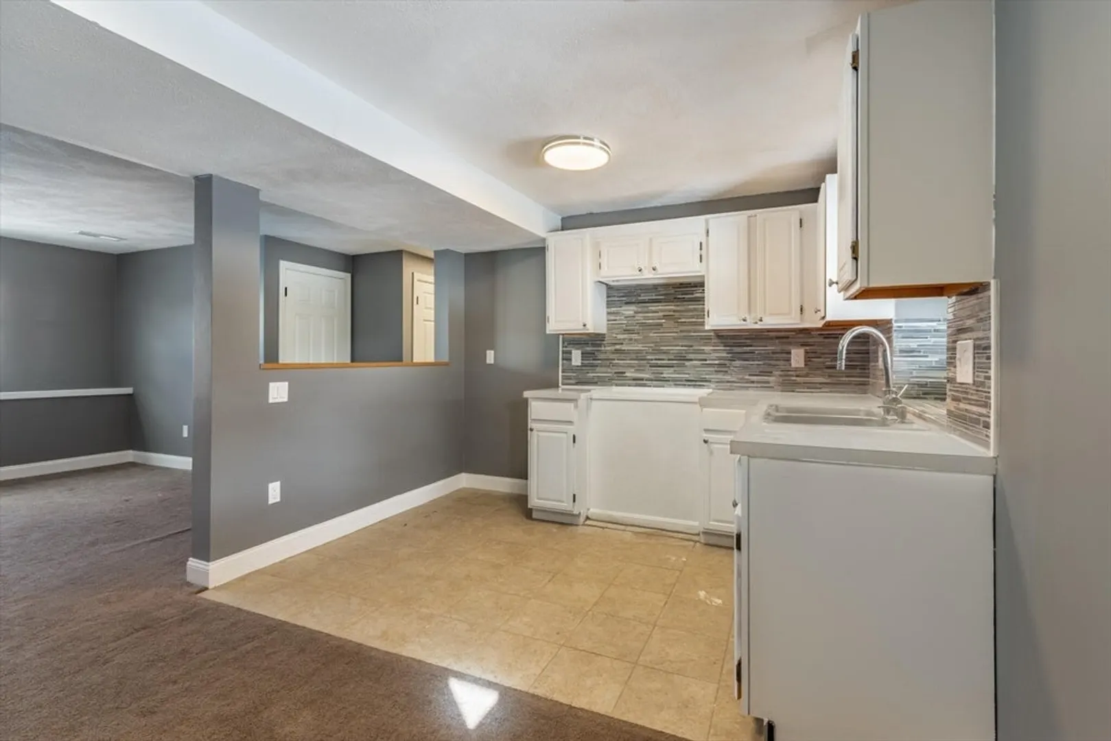 453 Columbus Ave Photo 26