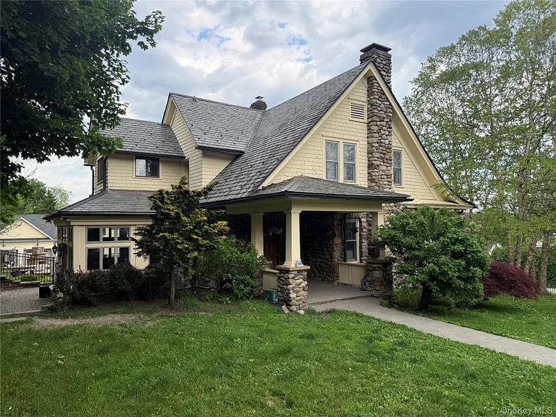 205 High Street Photo 1