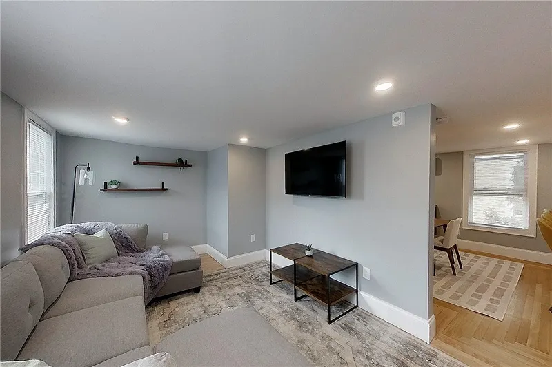 382 Spring Street  #2 Photo 8