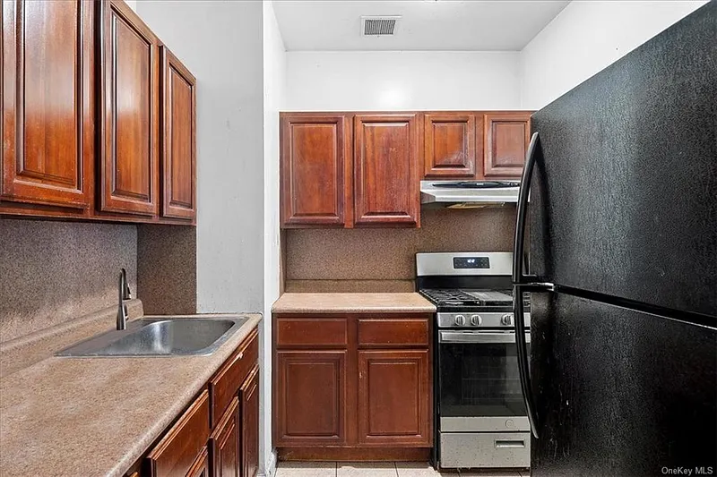 1012 Faile Street  #1012A Photo 8