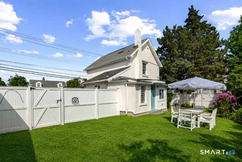 510 Reef Road Photo 3