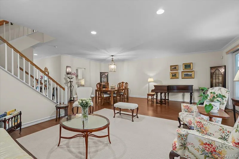 18 Brookview Drive Photo 11