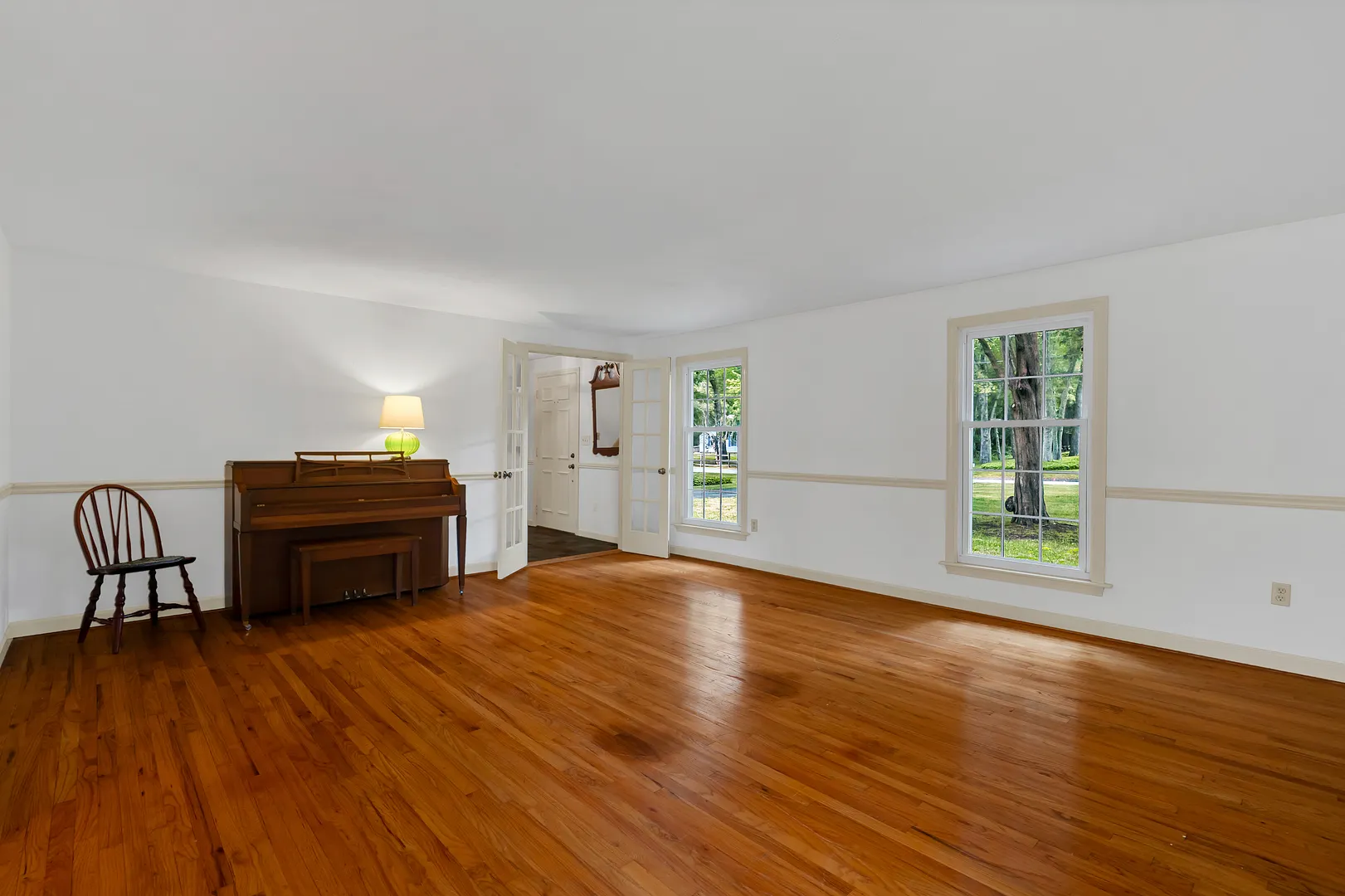 12 Wychwood Road Photo 3