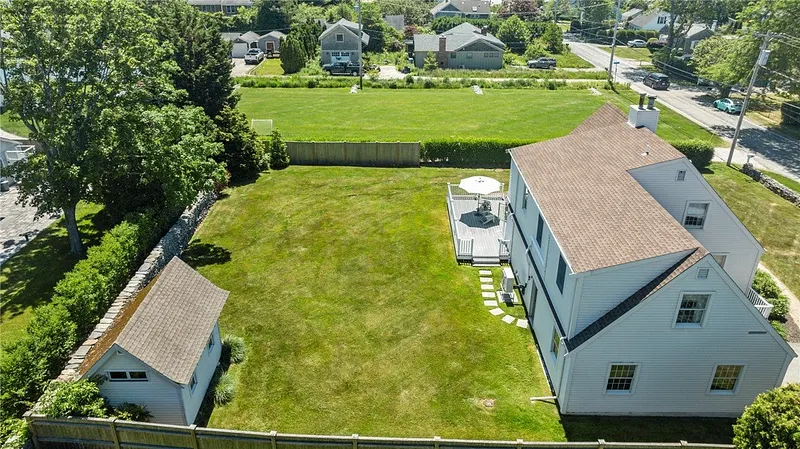 14 Wolcott Avenue Photo 46