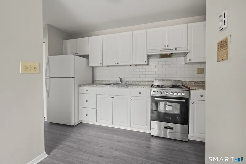 1795 North Avenue Photo 13