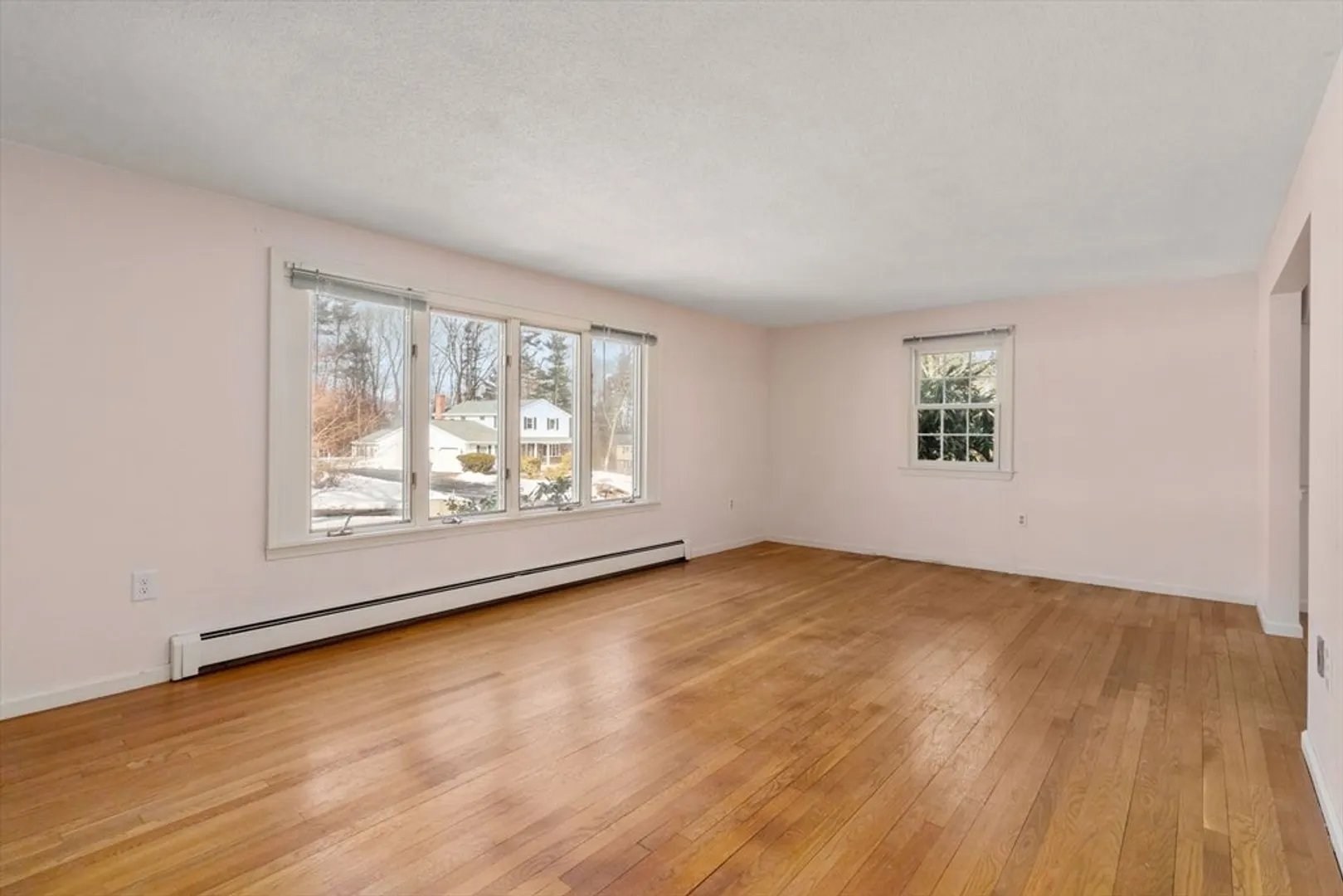 33 Brunnell Dr Photo 5