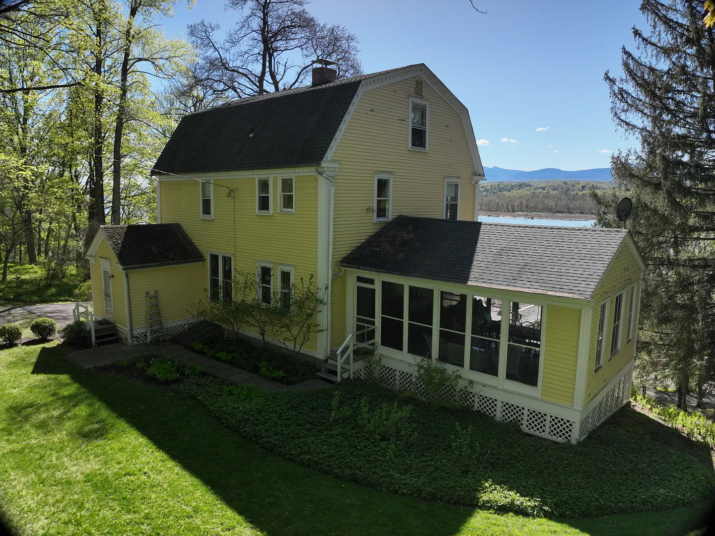 170 Greendale Road Photo 2