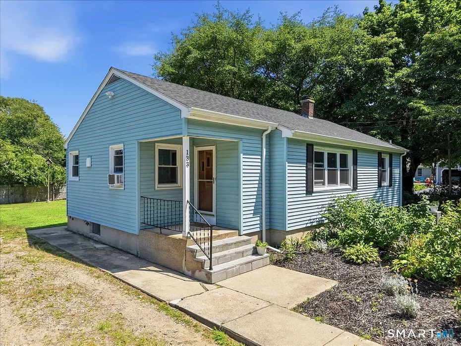 133 Bloomingdale Road Photo 2