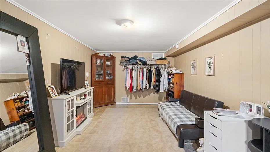 52 Brentwood Avenue Photo 24