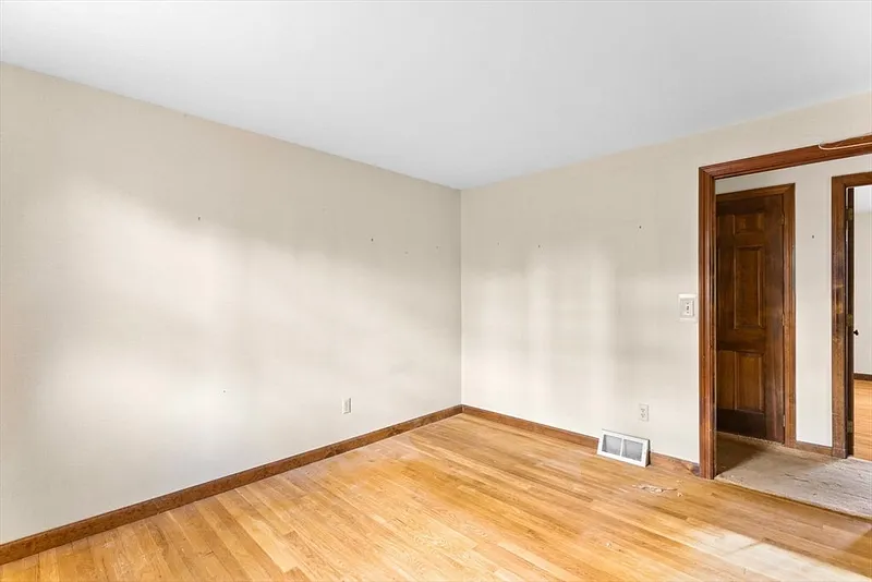 15 Hillside Dr Photo 13