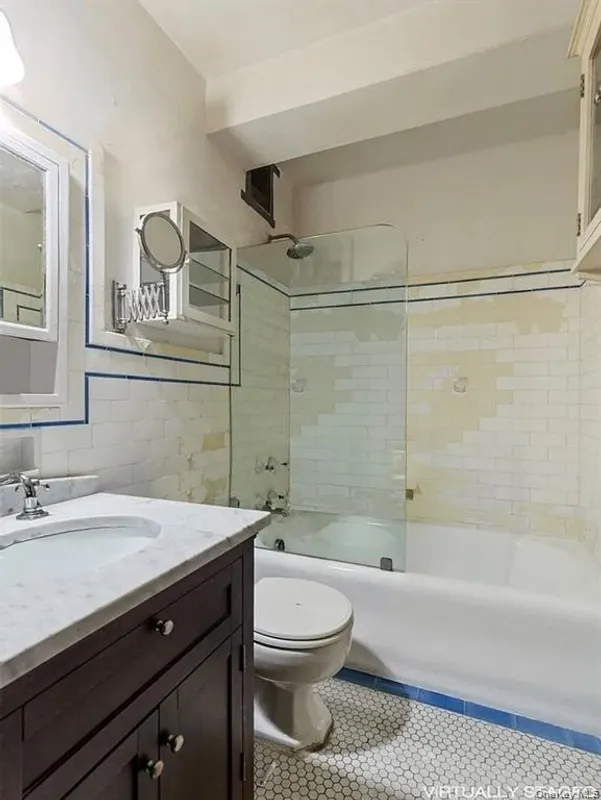 457 W 57th Street  #308 Photo 4